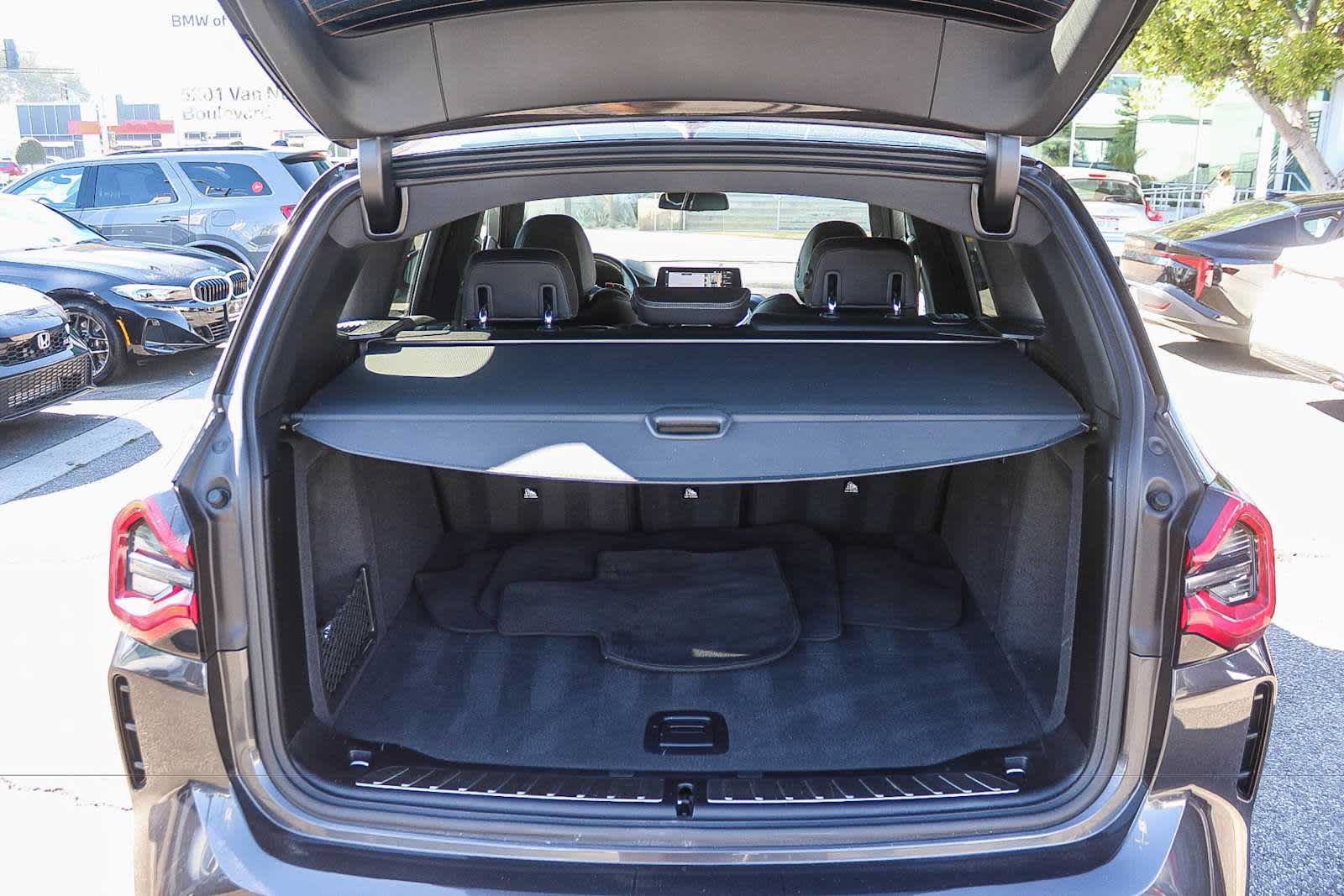 Used 2024 BMW X3 sDrive30i w/ M Sport Package RWD image 36