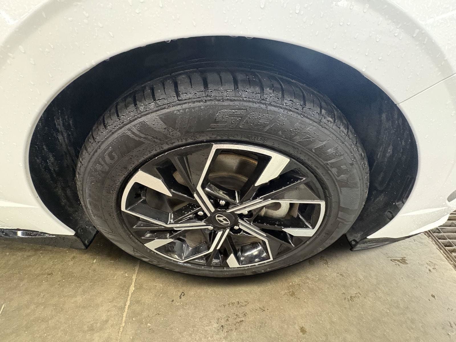 Used 2025 Hyundai Sonata SEL FWD image 13