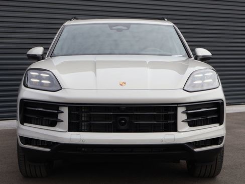 New 2026 Porsche Cayenne image 6