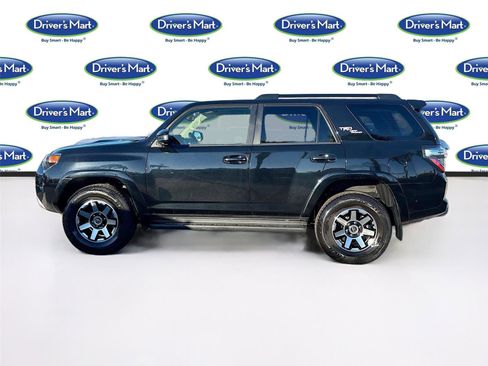 Used 2024 Toyota 4Runner TRD Off-Road image 4