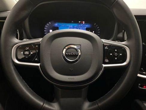 Used 2025 Volvo V60 B5 Cross Country Plus AWD/4WD image 40