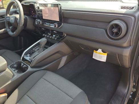 New 2026 Chevrolet Colorado W/T image 30