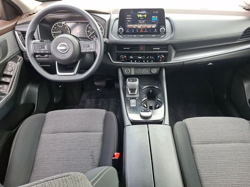 Used 2023 Nissan Rogue SV image 15