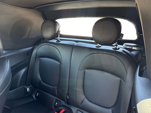 Used 2019 MINI Cooper S w/ Premium Package FWD image 11