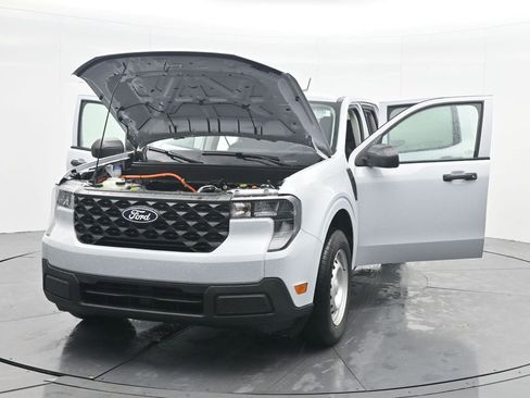 New 2025 Ford Maverick XL w/ Equipment Group 101A image 45