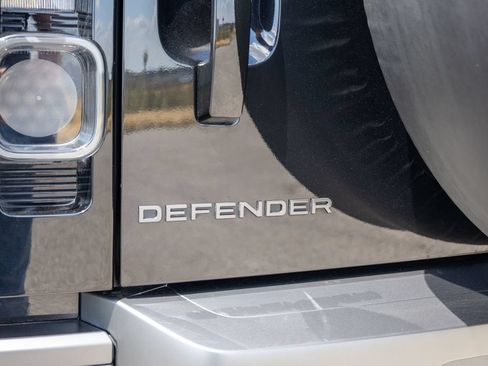 Used 2023 Land Rover Defender 110 V8 AWD/4WD image 84