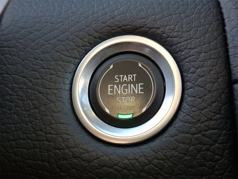 Certified 2022 GMC Yukon XL Denali image 24