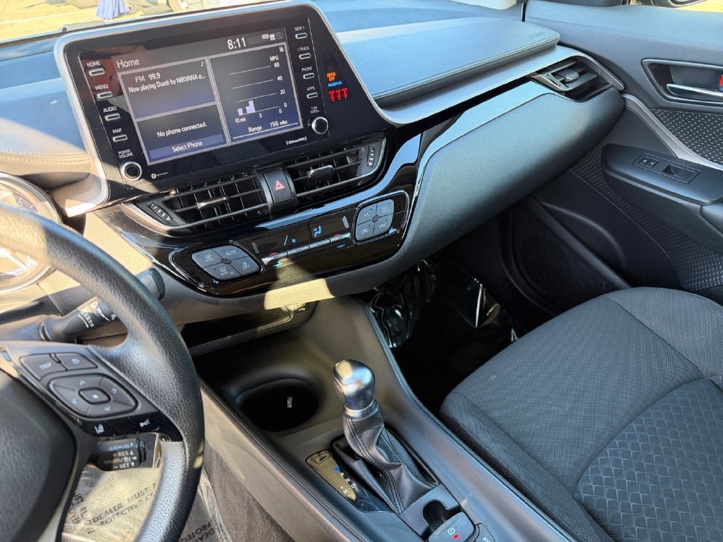 Used 2021 Toyota C-HR LE FWD image 18