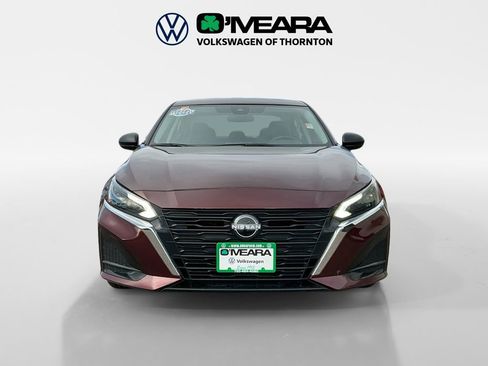Used 2024 Nissan Altima 2.5 SV image 8