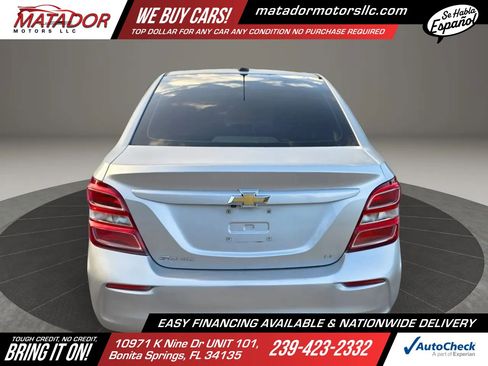 Used 2017 Chevrolet Sonic LT FWD image 6