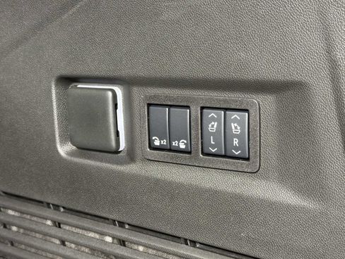 New 2026 GMC Yukon AT4 w/ AT4 Premium Plus Package image 38