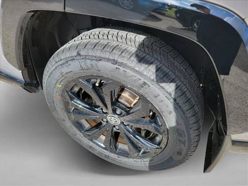 Used 2022 Toyota RAV4 XSE AWD/4WD image 12