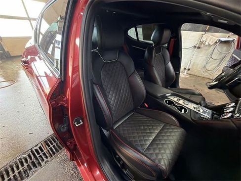 Used 2022 Genesis G70 3.3T w/ Sport Prestige Package image 26