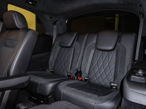 Used 2023 Mercedes-Benz GLS 63 AMG 4MATIC image 18