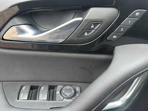 Used 2023 Chevrolet Blazer Premier w/ Enhanced Convenience Package image 16