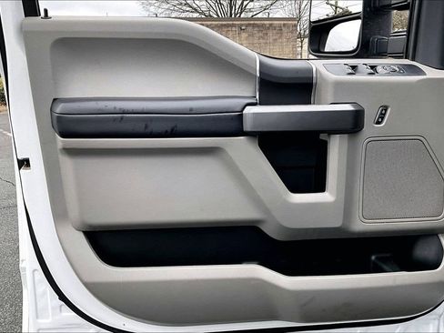 Used 2021 Ford F250 XLT image 24