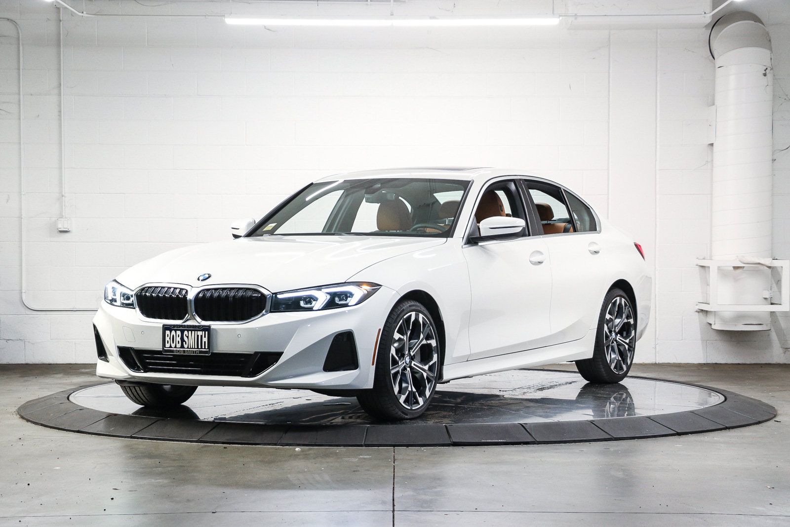 Used 2026 BMW 330i Sedan w/ Premium Package RWD image 3