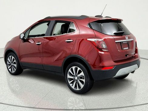 Certified 2022 Buick Encore Preferred AWD/4WD image 3