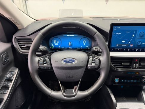 Used 2023 Ford Escape Platinum w/ Premium Technology Package image 14