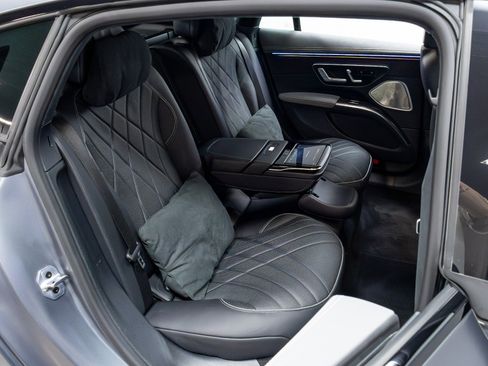 Used 2023 Mercedes-Benz EQS AMG 4MATIC image 30