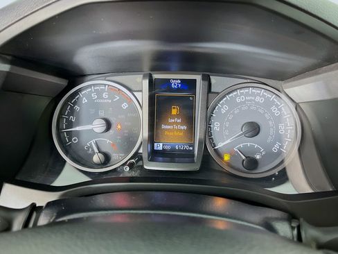Used 2023 Toyota Tacoma TRD Off-Road AWD/4WD image 18