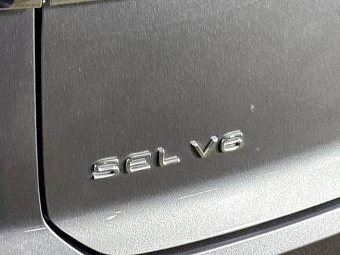 Used 2022 Volkswagen Atlas Cross Sport SEL AWD/4WD image 26