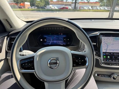 Used 2025 Volvo XC90 B6 Ultra w/ Lounge Package AWD/4WD image 8