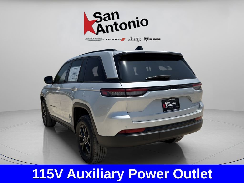 New 2025 Jeep Grand Cherokee Altitude RWD image 11