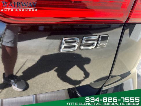 Used 2023 Volvo XC60 B5 Plus image 30