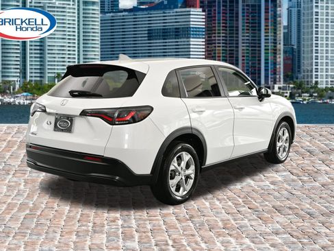 Used 2024 Honda HR-V LX image 8