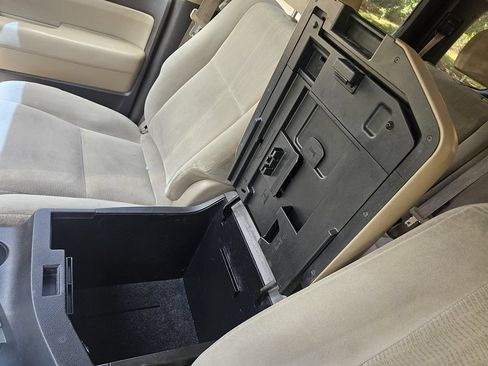 Used 2008 Toyota Sequoia SR5 AWD/4WD image 22