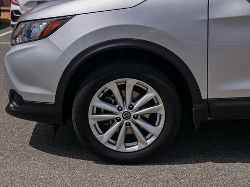 Used 2019 Nissan Rogue Sport SV FWD image 11