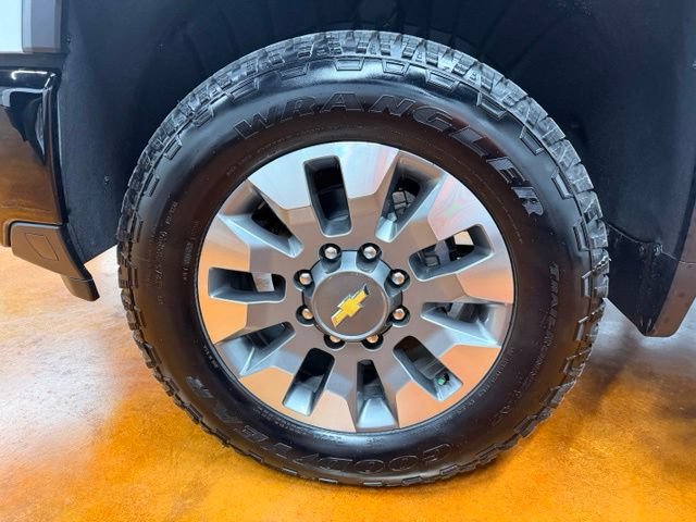 New 2026 Chevrolet Silverado 2500 Custom w/ Custom Value Package AWD/4WD image 9
