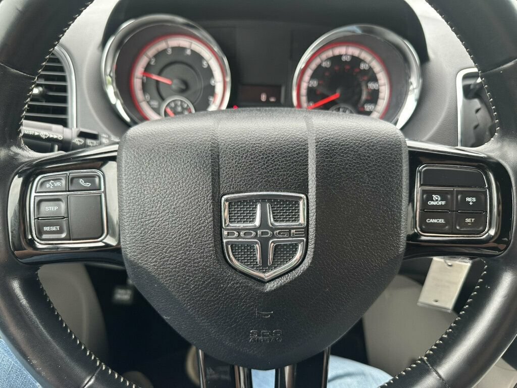 Used 2019 Dodge Grand Caravan SXT FWD image 13