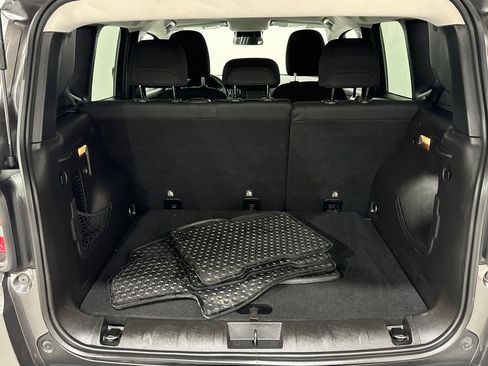Used 2016 Jeep Renegade Latitude w/ Cold Weather Group image 26