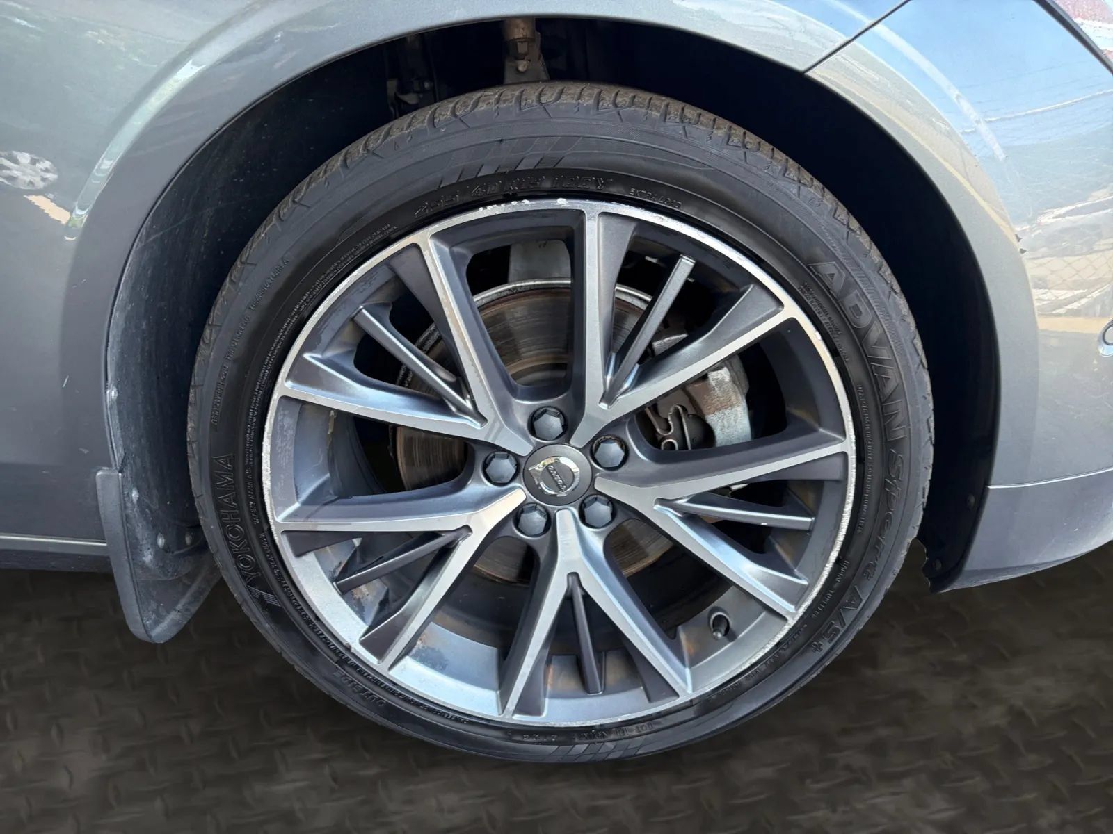 Used 2018 Volvo S90 T5 Momentum w/ Convenience Package FWD image 37