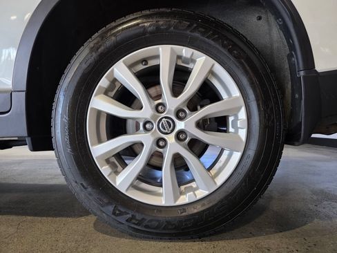 Used 2020 Nissan Rogue SV AWD/4WD image 27