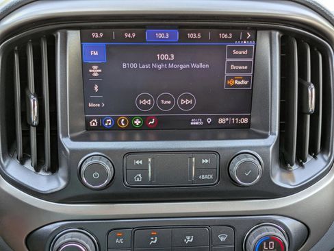 Used 2022 Chevrolet Colorado Z71 w/ Safety Package image 19