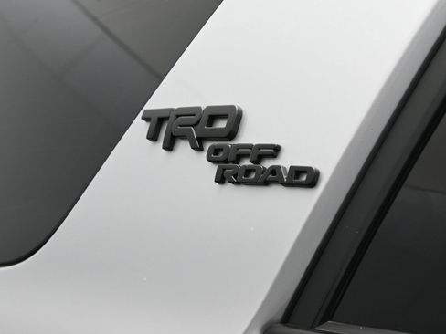 Used 2024 Toyota 4Runner TRD Off-Road Premium AWD/4WD image 47