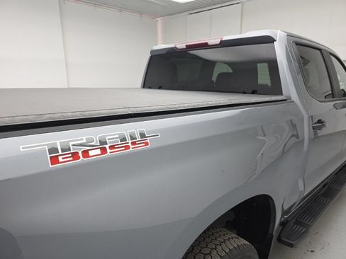 Used 2021 Chevrolet Silverado 1500 LT Trail Boss w/ LPO, Dark Essentials Package AWD/4WD image 48