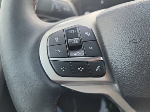 Certified 2025 Ford Explorer Active w/ Active Comfort Package RWD image 20