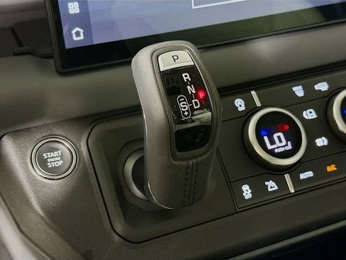Certified 2025 Land Rover Defender 110 X-Dynamic SE image 19
