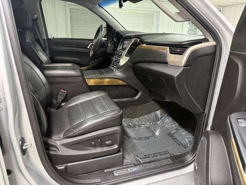 Used 2017 GMC Yukon Denali AWD/4WD image 43