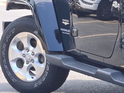 Used 2015 Jeep Wrangler Unlimited Sahara w/ Connectivity Group image 13