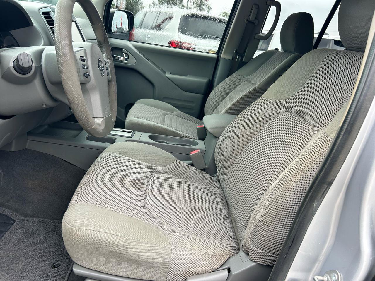 Used 2019 Nissan Frontier SV RWD image 7