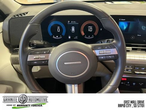 Used 2025 Hyundai Kona SEL AWD/4WD image 19