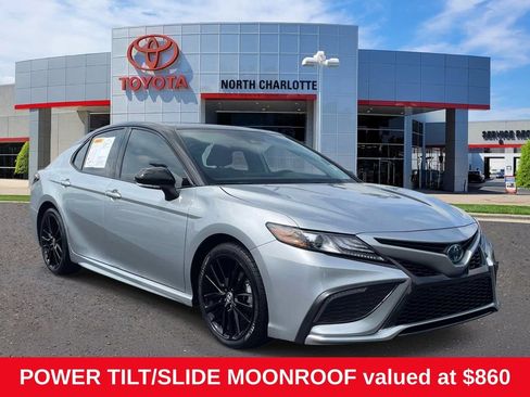 Used 2023 Toyota Camry XSE FWD image 1