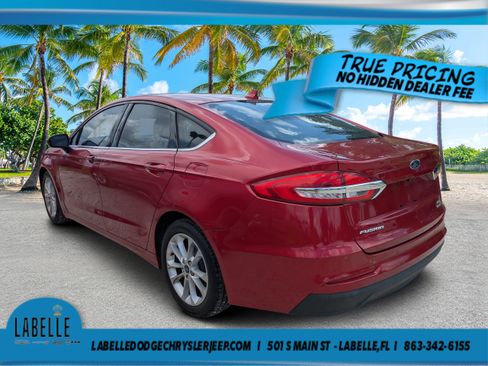 Used 2020 Ford Fusion SE FWD image 4