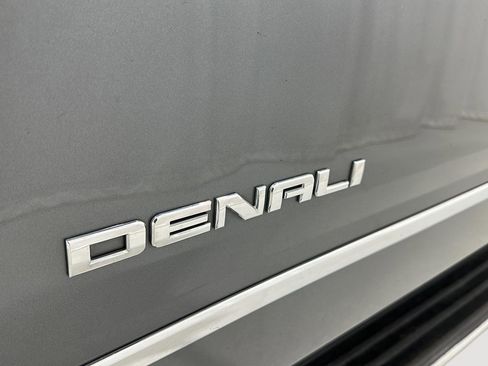 Used 2019 GMC Yukon Denali AWD/4WD image 32
