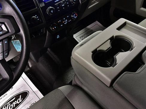 Used 2020 Ford F250 XL w/ STX Appearance Package AWD/4WD image 26